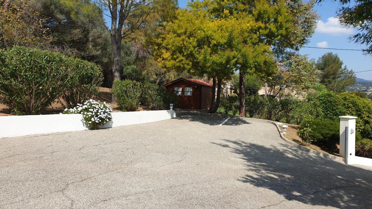 La Villa D'Olivene Cuers Zewnętrze zdjęcie
